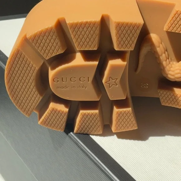 NEW!! Gucci Tweed Boots Sold Out! - Picture 7 of 9